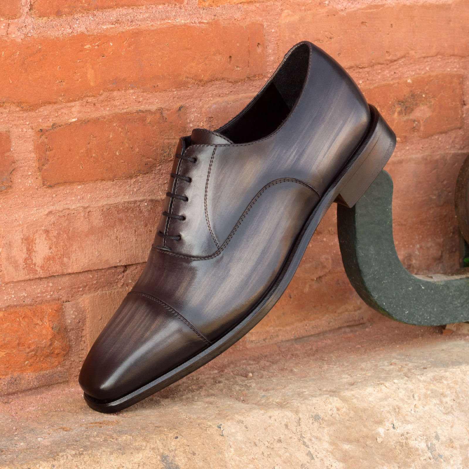 Richelieu cuir patine Gris Oxford Grey Fait Main | Maison Le Duc Richelieu Cuir pleine fleur · Doublure cuir Gris · Patine fait main - Maison Le Duc