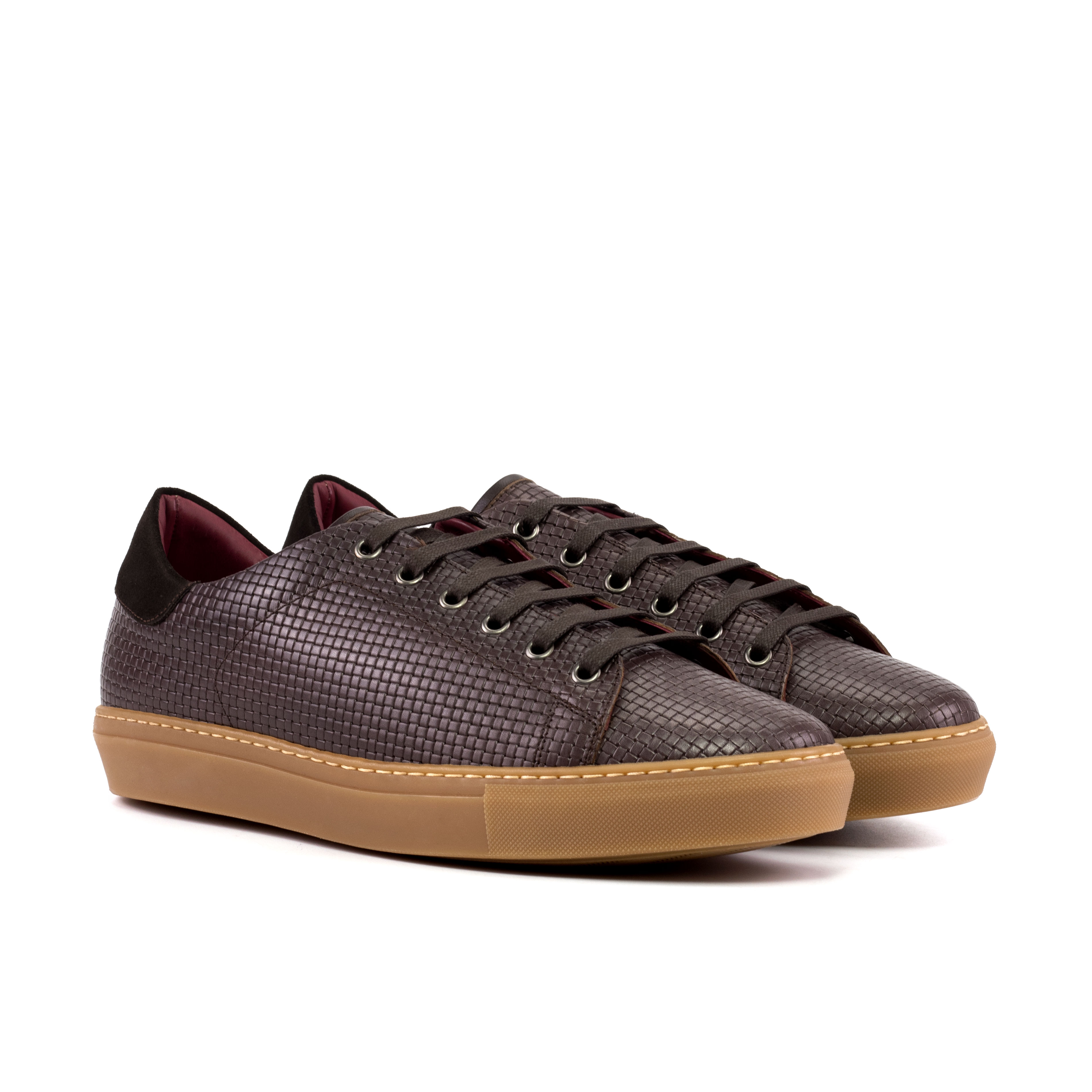 Sneaker en daim brun foncé, semelle caramel | Maison Le Duc Sneaker Daim Brun fait main - Maison Le Duc